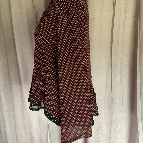 Light and flowy blouse - Picture 5 of 6